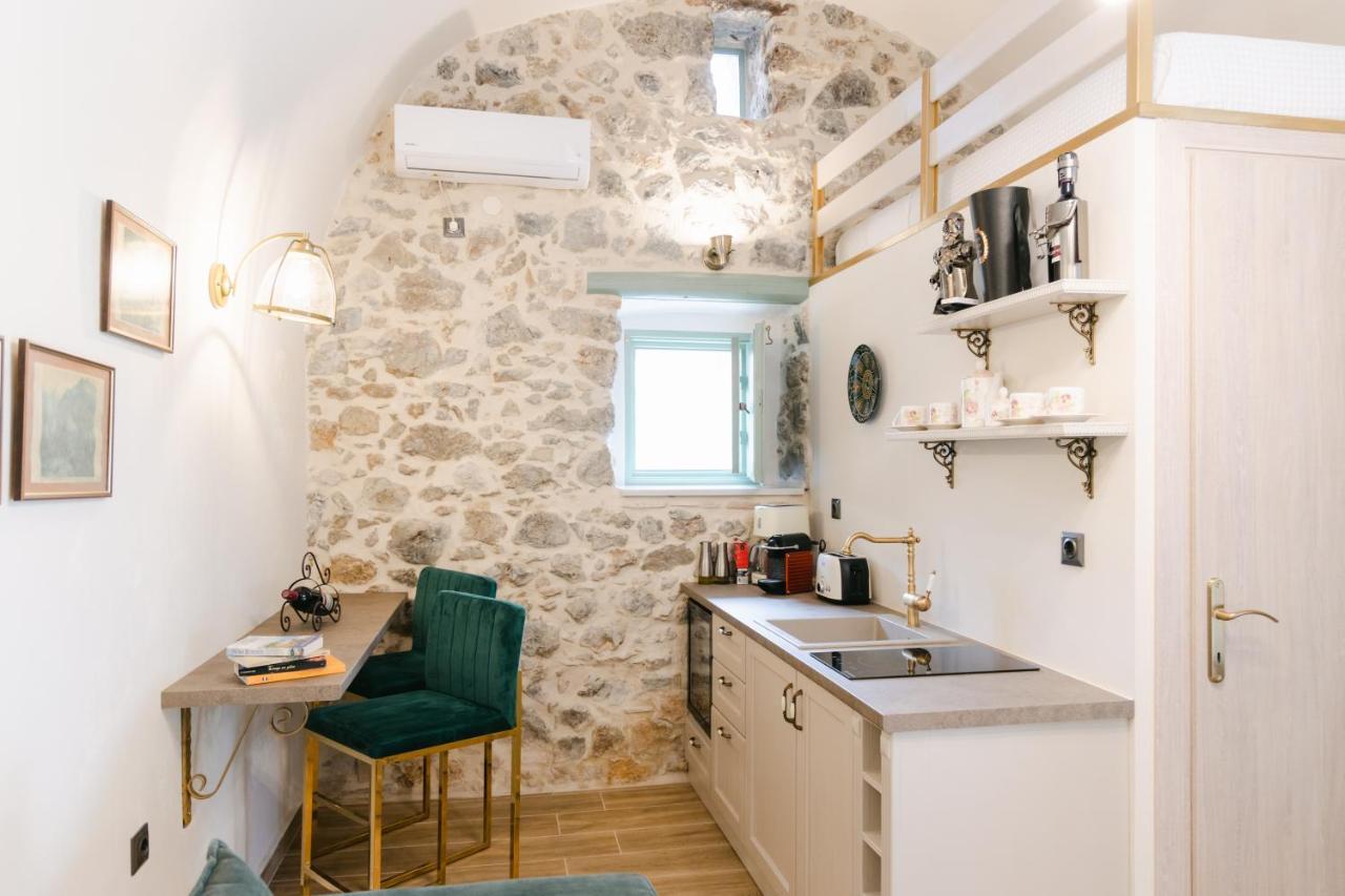 La Tore Di Montenegro Gythio Buitenkant foto