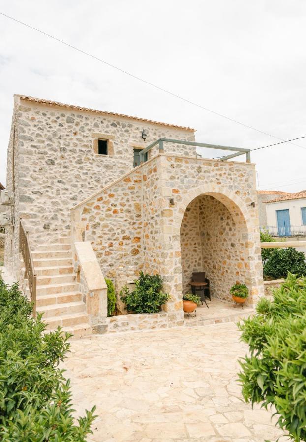 La Tore Di Montenegro Gythio Buitenkant foto